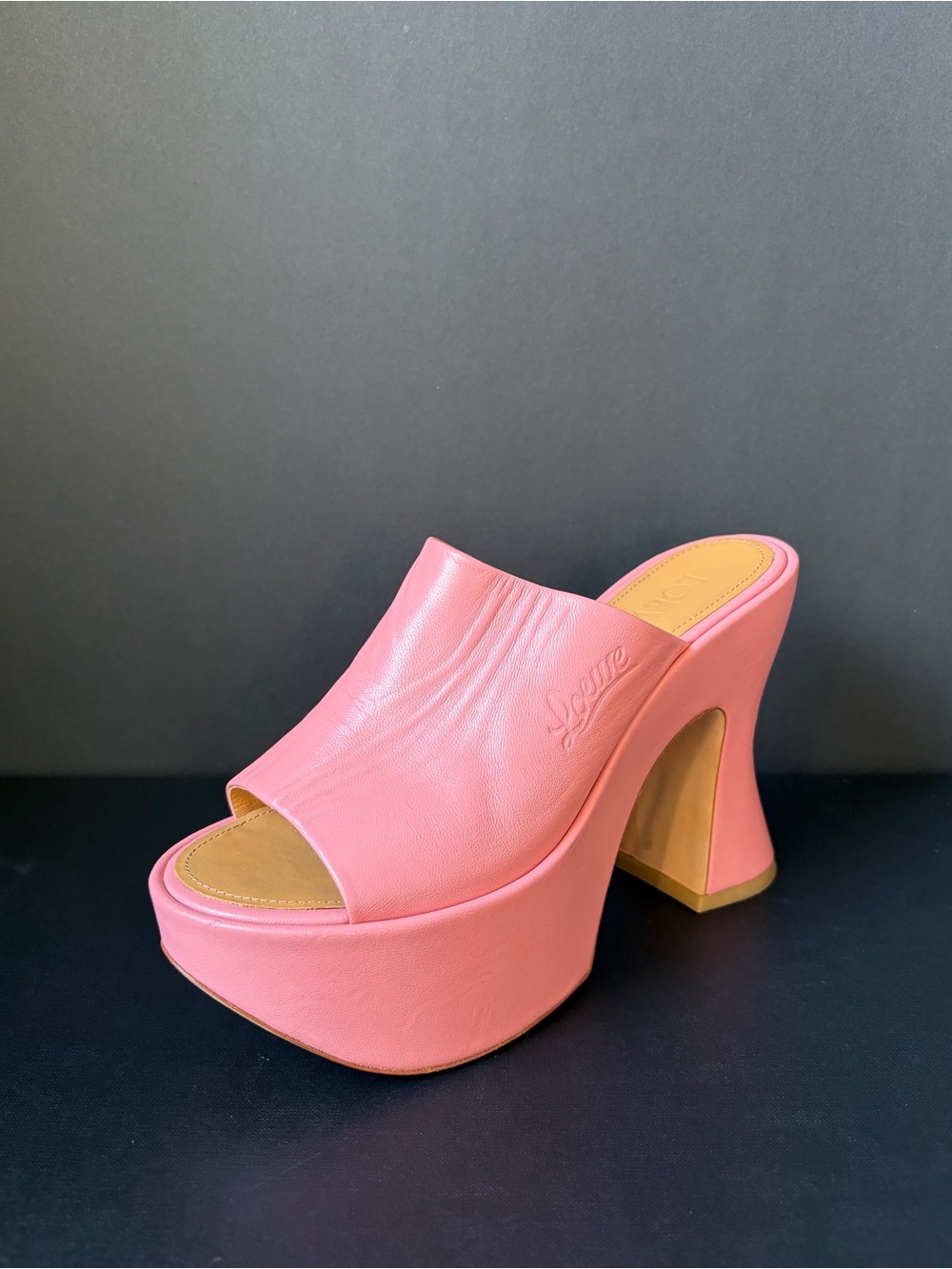 LOEWE platform mules